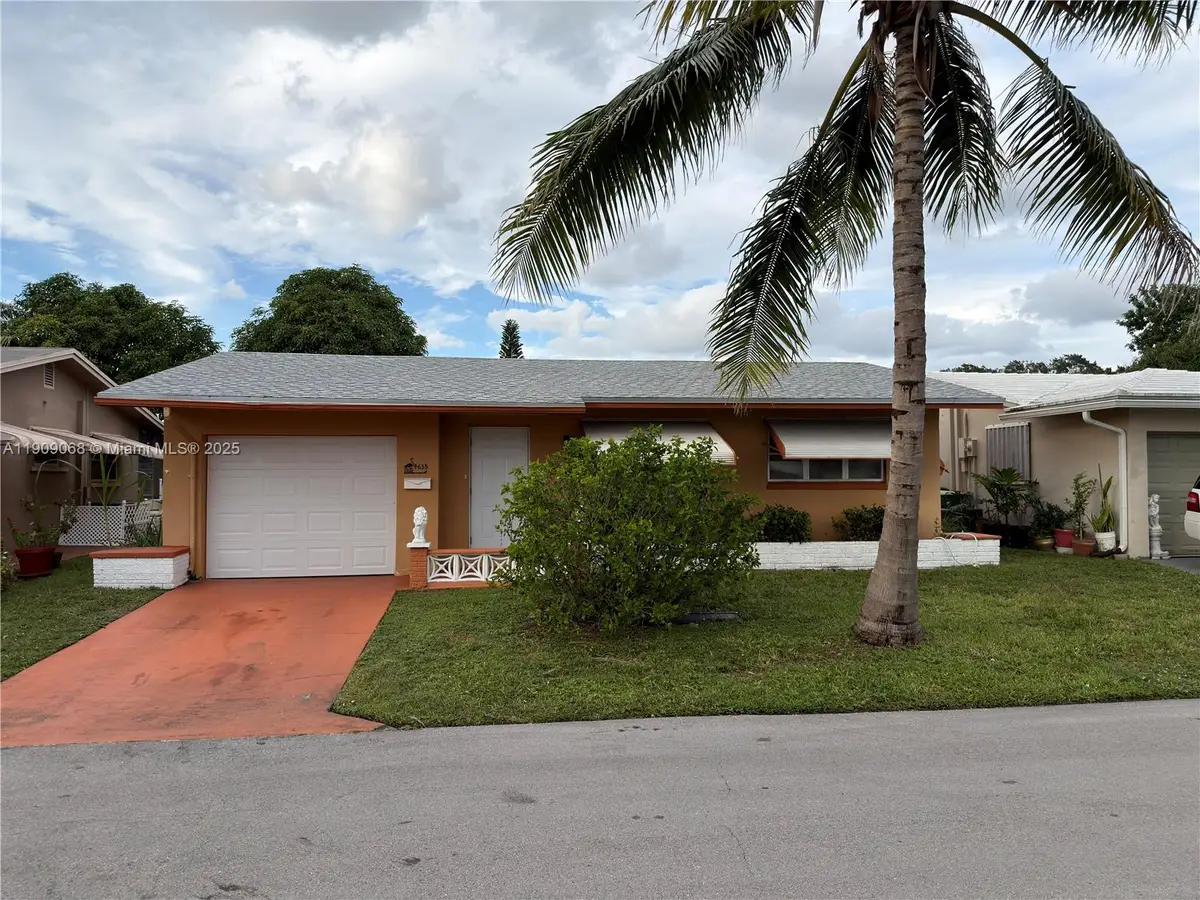 4635 NW 44th St, Tamarac, FL 33319 - Image #1