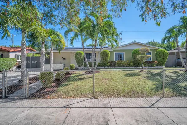 21211 NE 2nd Ave, Miami, FL 33179