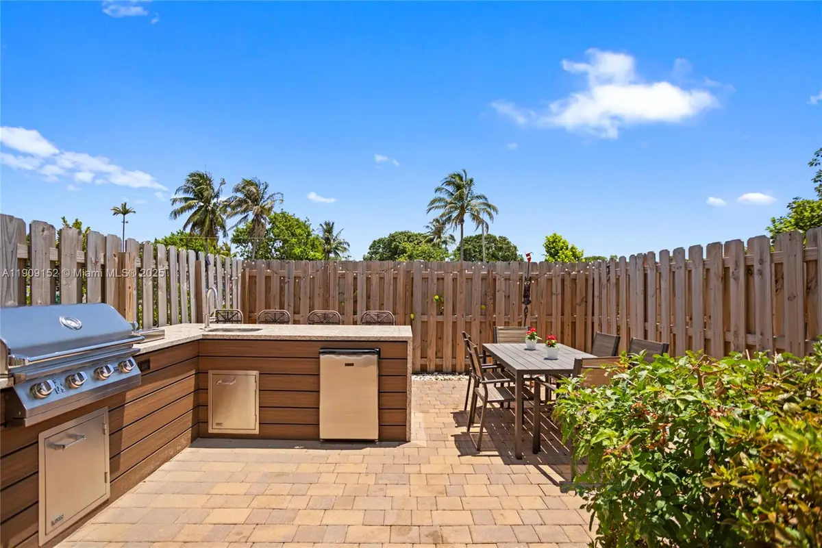 12317 NW 23rd Ct, Miami, FL 33167 - Image #1