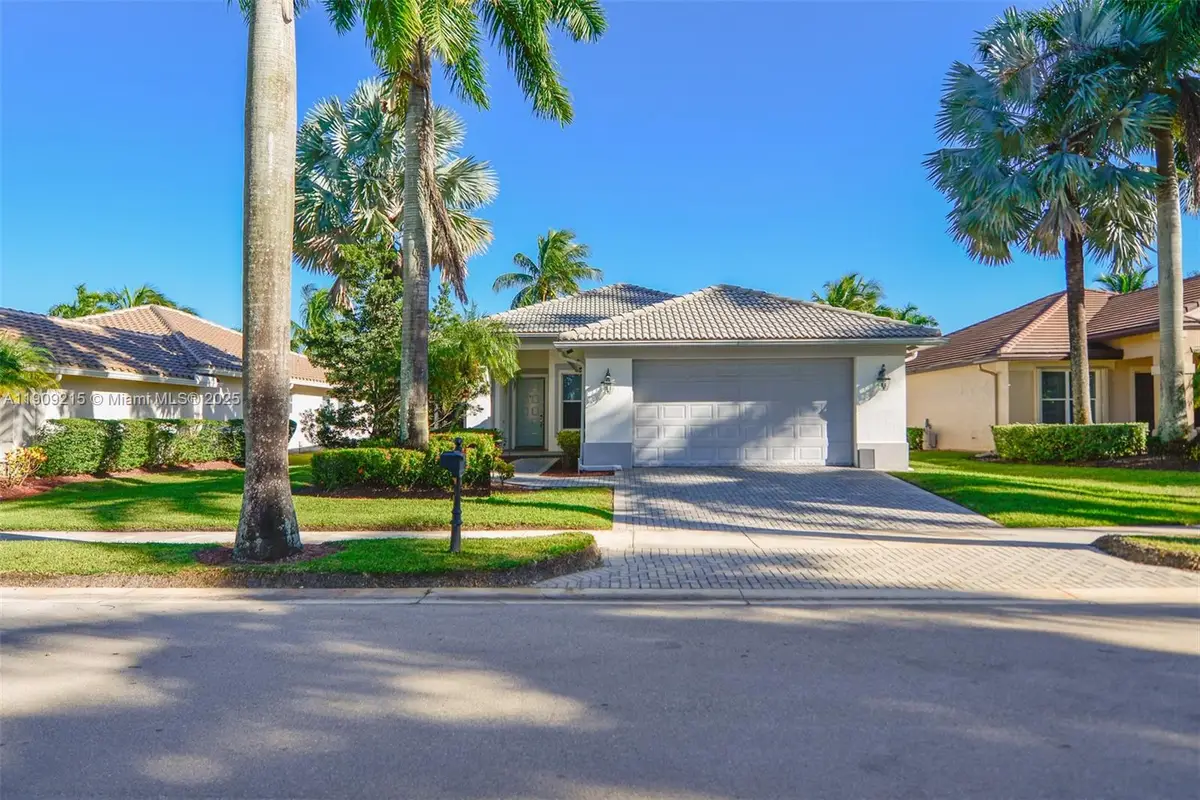 1868 Harbor View Cir, Weston, FL 33327 - Image #1