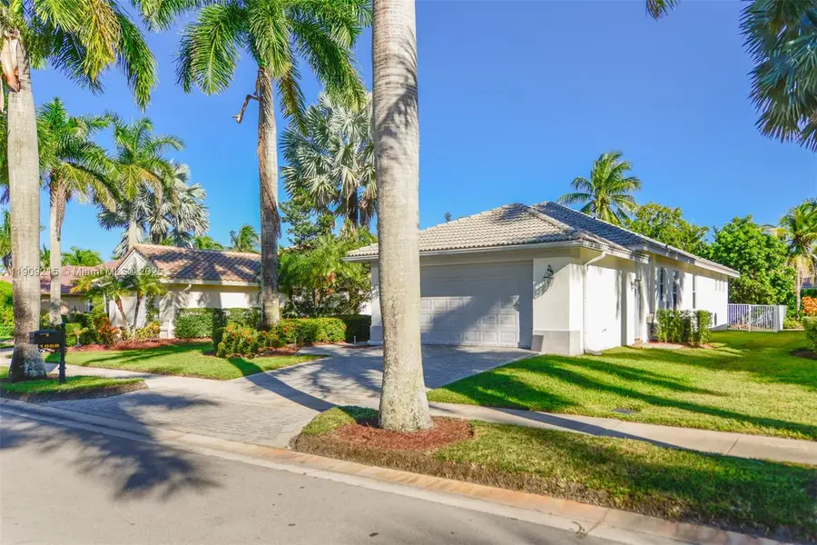 1868 Harbor View Cir, Weston, FL 33327 - Image #3