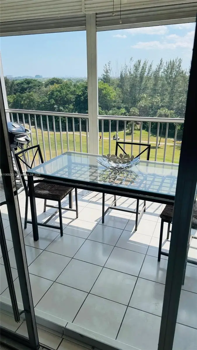 3150 N Palm Aire Dr #801, Pompano Beach, FL 33069 - Image #2