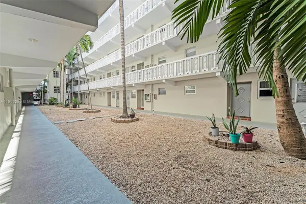 330 SE 2nd St #103G, Hallandale Beach, FL 33009