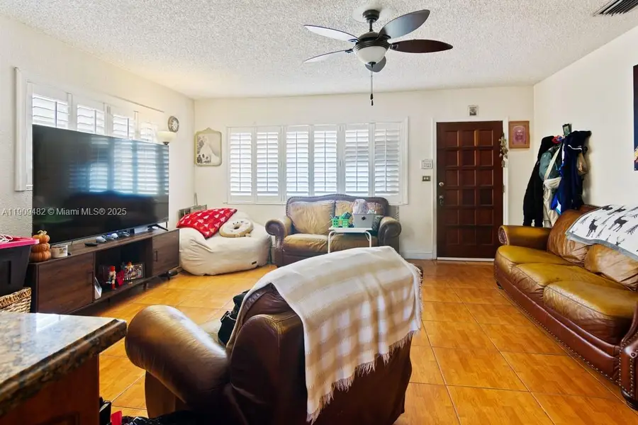 18520 NW 42nd Pl, Miami Gardens, FL 33055 - Image #3