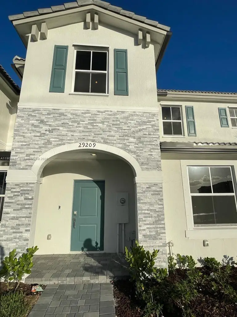 29209 SW 162nd Ct, Homestead, FL 33033 - Image #2