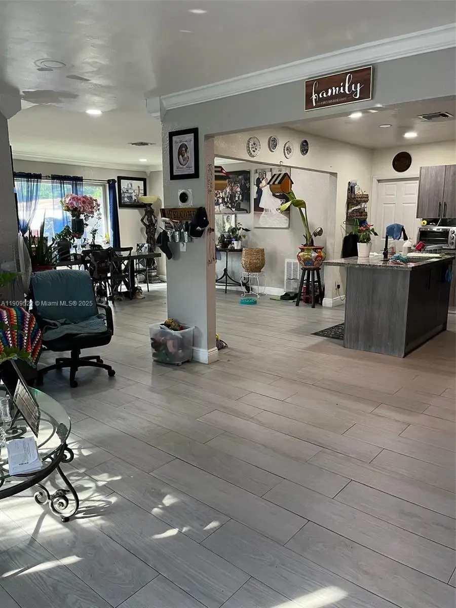 6221 SW 26th St, Miramar, FL 33023 - Image #2