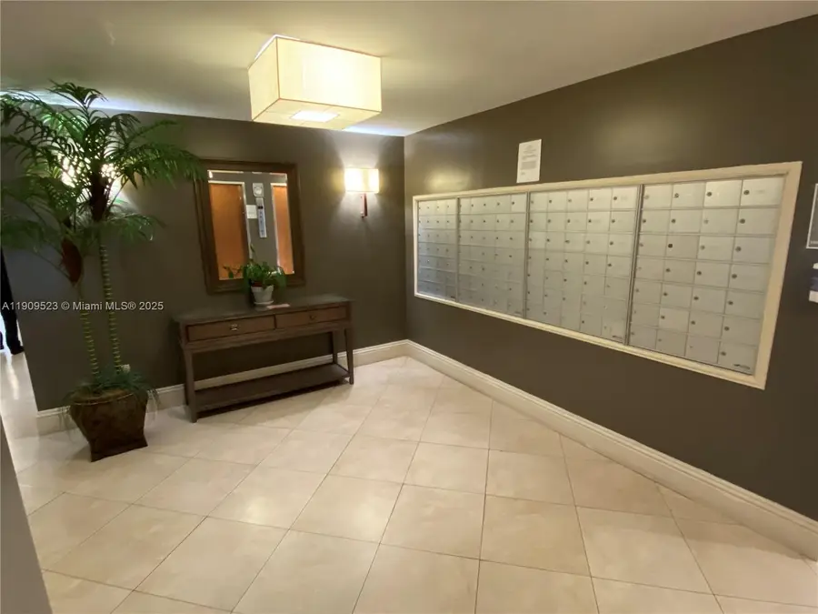 13155 Ixora Ct #310, North Miami, FL 33181 - Image #3