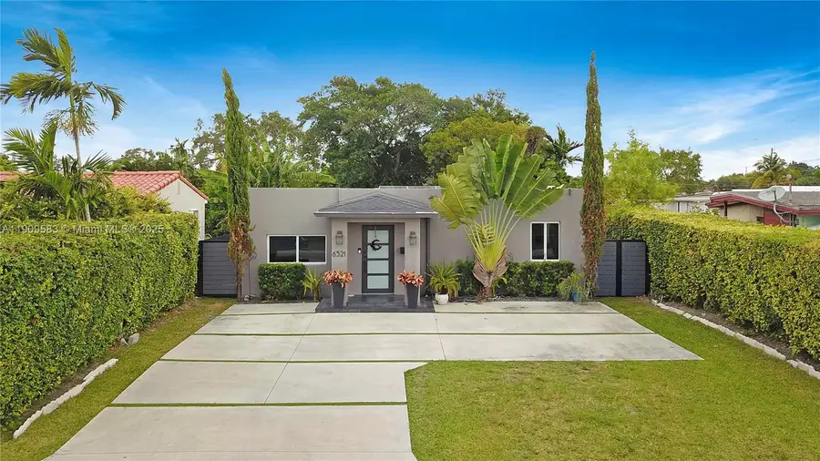 6521 SW 31st St, Miami, FL 33155 - Image #2