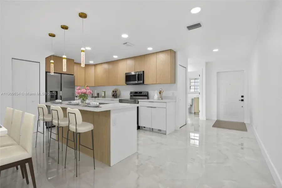 4456 Crystal Lake Dr, Deerfield Beach, FL 33064 - Image #2