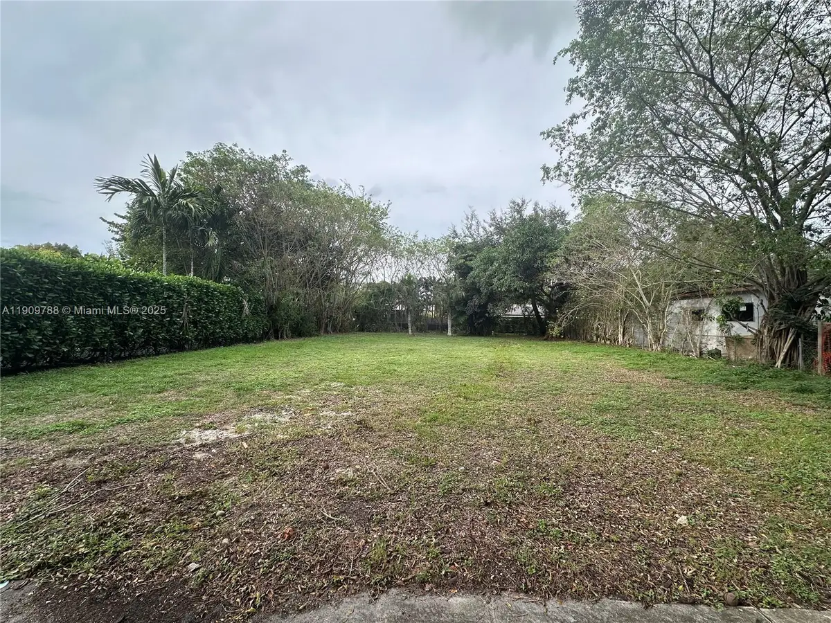 157 NW 104th St, Miami Shores, FL 33150 - Image #1