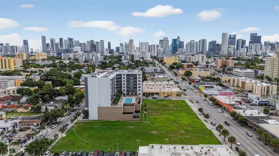 1110 NW 1 St #413, Miami, FL 33128 - Image #2