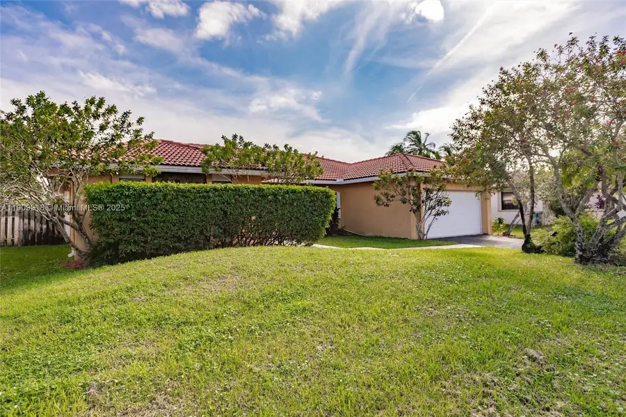 9460 NW 16th St, Plantation, FL 33322 - Image #3