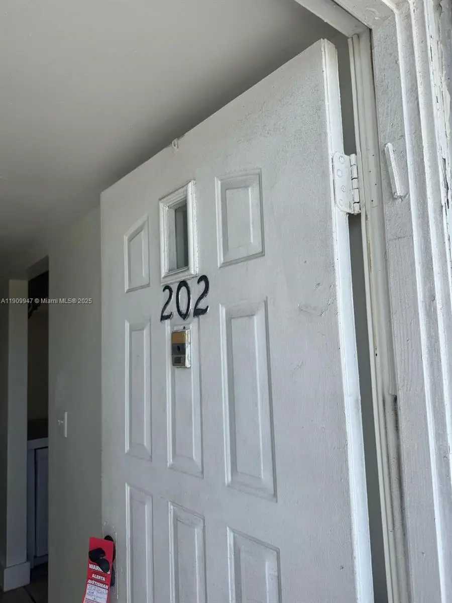 438 NE 210th Cir Ter #202-4B, Miami, FL 33179 - Image #2