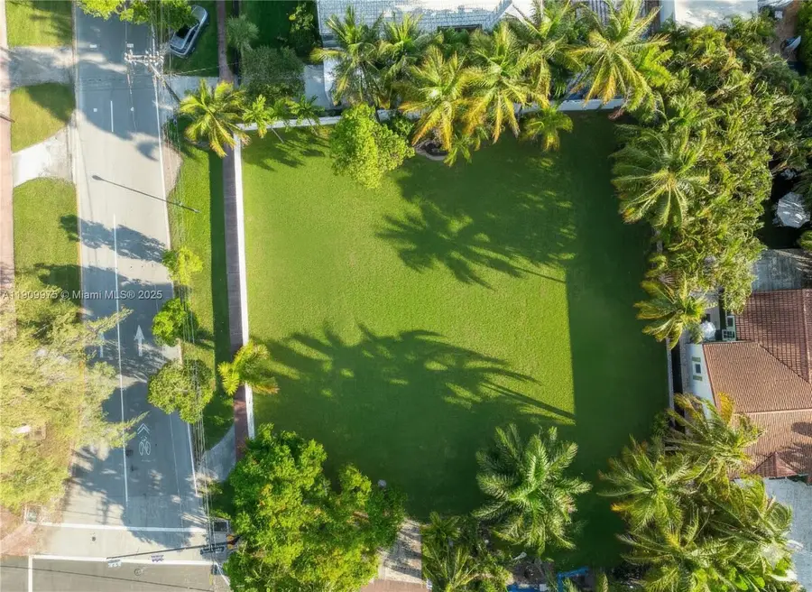 6224 La Gorce Dr, Miami Beach, FL 33140 - Image #3