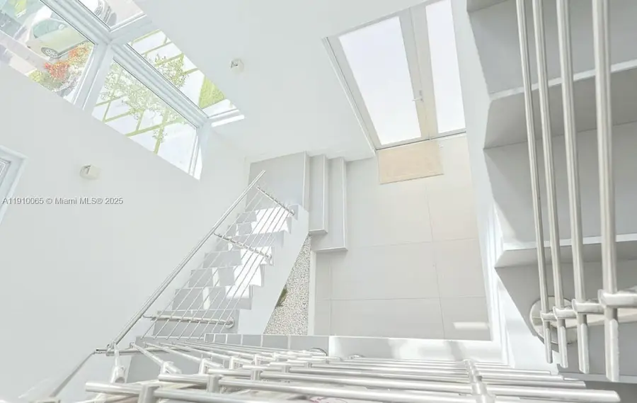 8277 NW 34th St, Doral, FL 33122 - Image #3