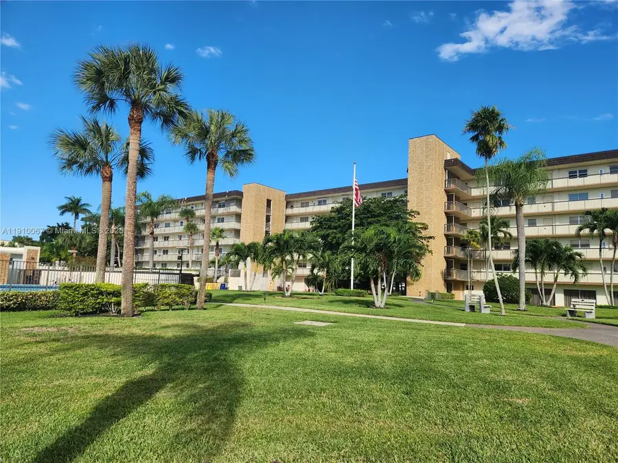 555 NW 4th Ave #2200, Boca Raton, FL 33432 - Image #2