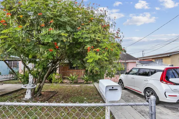 4166 E 10th Ct, Hialeah, FL 33013