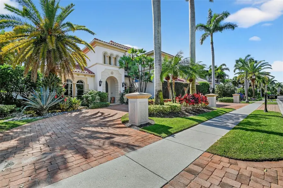 678 Hermitage Cir, Palm Beach Gardens, FL 33410 - Image #3
