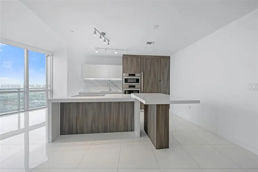 851 NE 1st Ave #4204, Miami, FL 33132 - #3