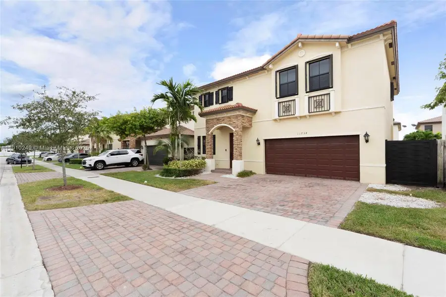 11734 SW 240th Ter, Homestead, FL 33032 - Image #3