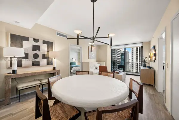 801 S Miami Ave #2110, Miami, FL 33130