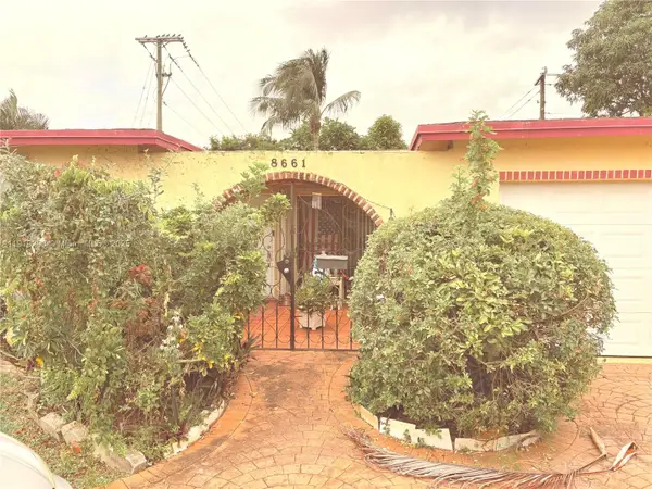 8661 Windsor Dr, Miramar, FL 33025