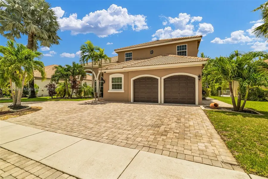 15974 SW 16th St, Pembroke Pines, FL 33027 - Image #2