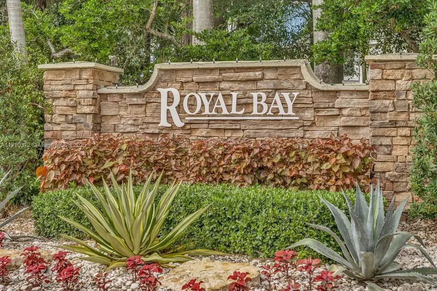 15697 NW 12th Pl, Pembroke Pines, FL 33028 - Image #3