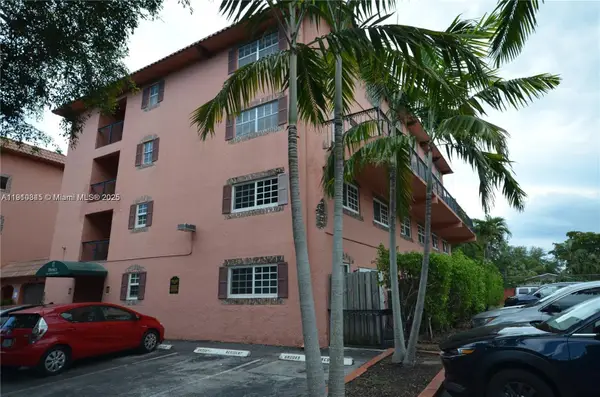 680 Tennis Club Dr #107, Fort Lauderdale, FL 33311