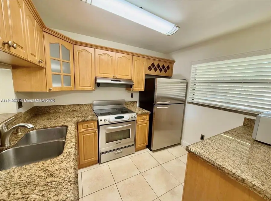 10825 SW 112th Ave #302, Miami, FL 33176 - Image #2