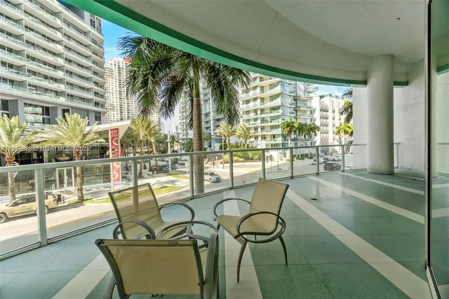 218 SE 14th St #1003, Miami, FL 33131 - Image #3