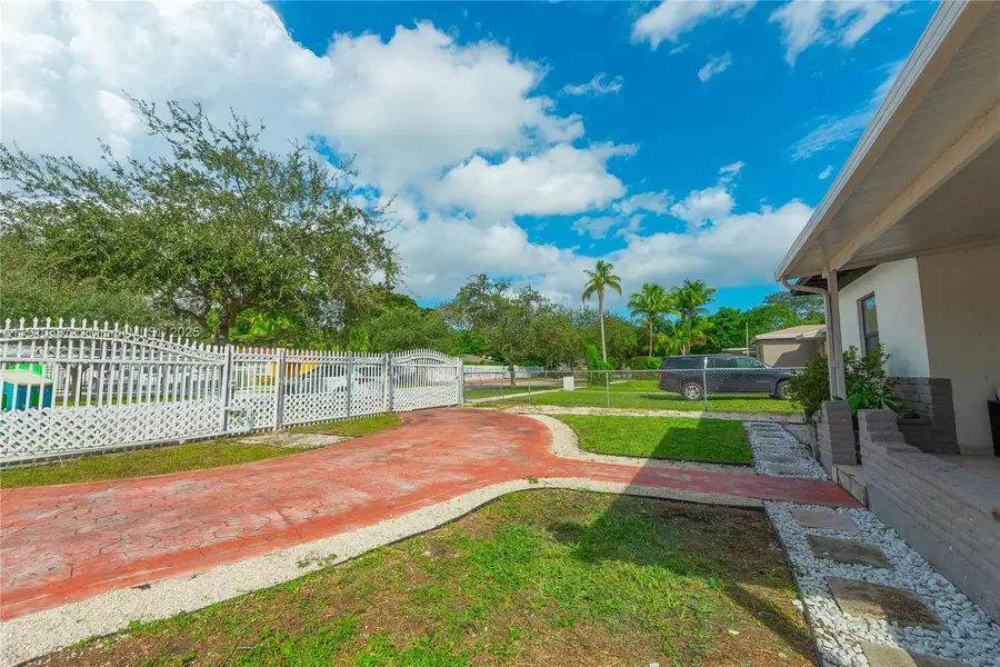 1240 NW 124th St, North Miami, FL 33167 - Image #3