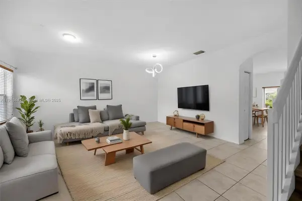 14046 SW 49th St #16, Miramar, FL 33027