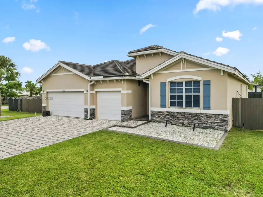 19006 SW 307th St, Homestead, FL 33030 - Image #2