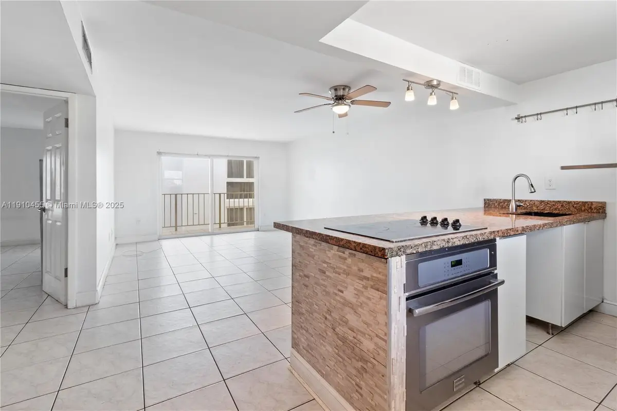 1245 West Ave #502, Miami Beach, FL 33139 - Image #1