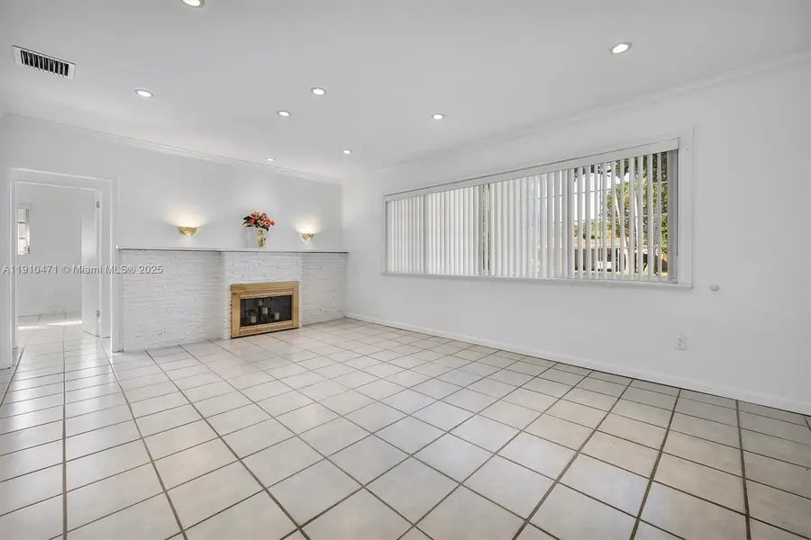 11111 SW 78th Ct, Pinecrest, FL 33156 - Image #3