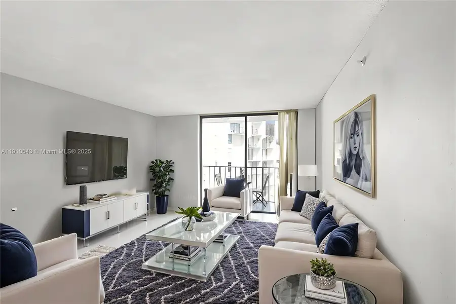 9686 Fontainebleau Blvd #507, Miami, FL 33172 - Image #2