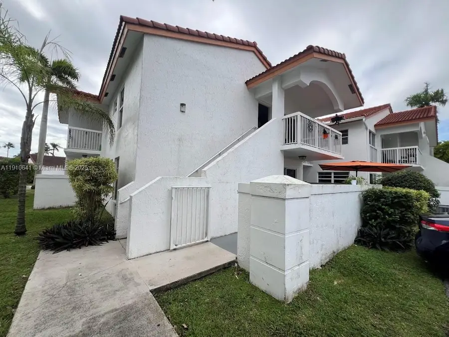 15355 SW 76th Ter #205, Miami, FL 33193 - Image #2
