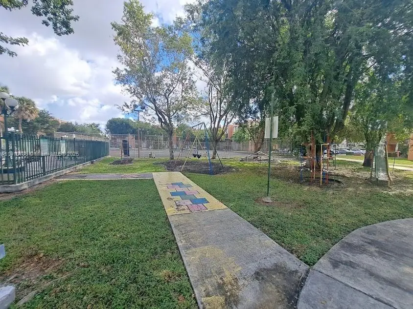 9410 W Flagler St #208, Miami, FL 33174 - Image #3