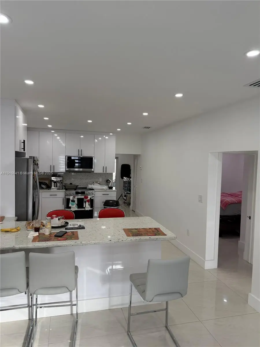 10529 NW 37th Ave, Miami, FL 33147 - Image #2
