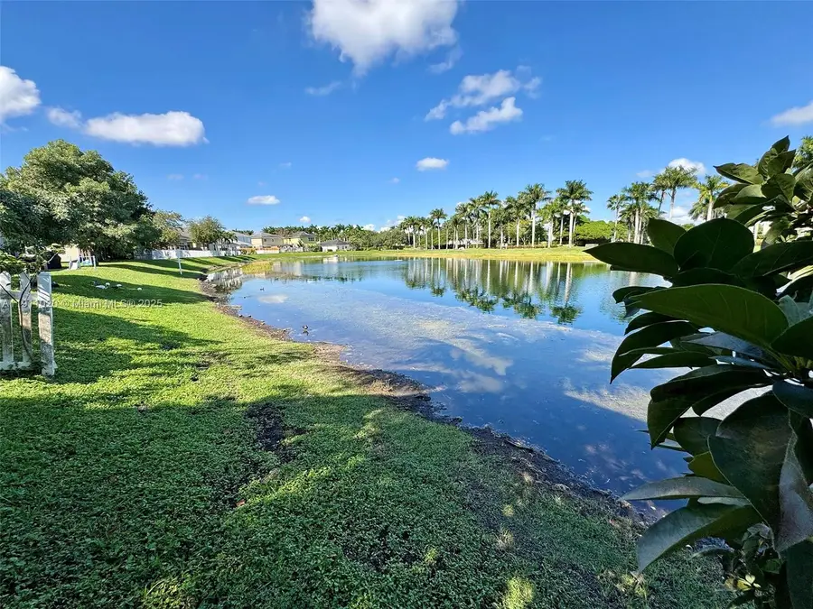 3457 NE 2nd St, Homestead, FL 33033 - Image #2