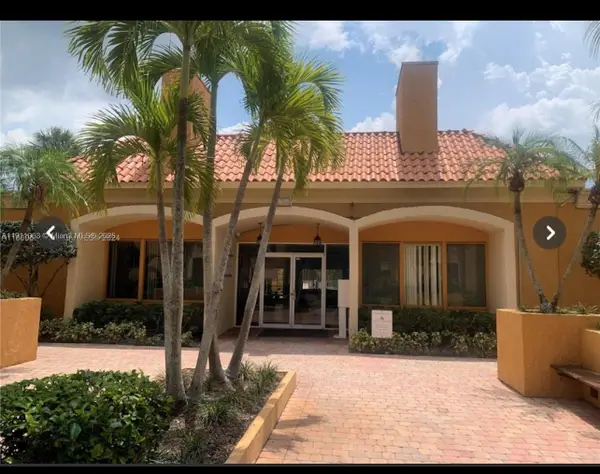 17901 NW 68th Ave #T207, Hialeah, FL 33015