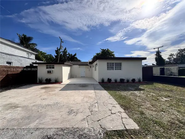 748 NW 77th Ter, Miami, FL 33150