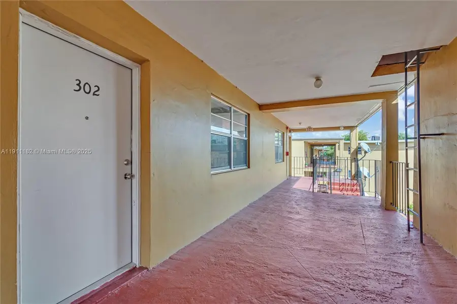 1330 W 54th St #302C, Hialeah, FL 33012 - Image #3