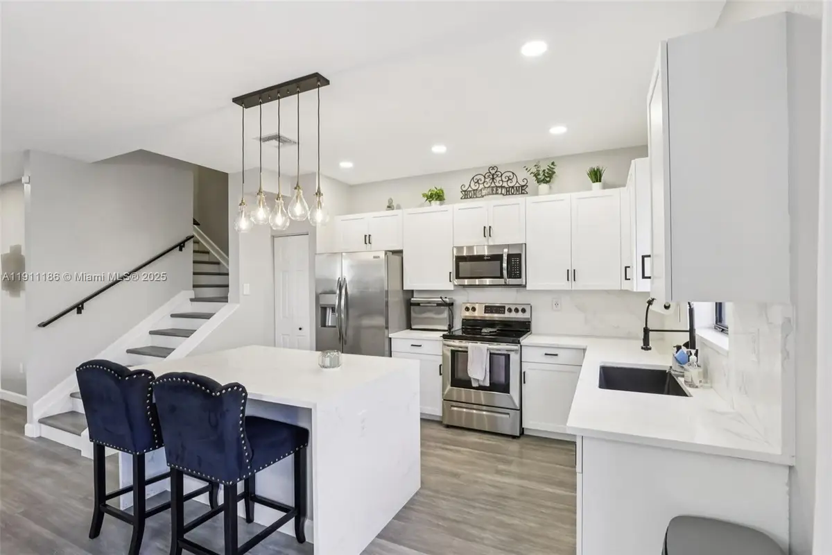 4671 Brumby Ter, Davie, FL 33314 - Image #1