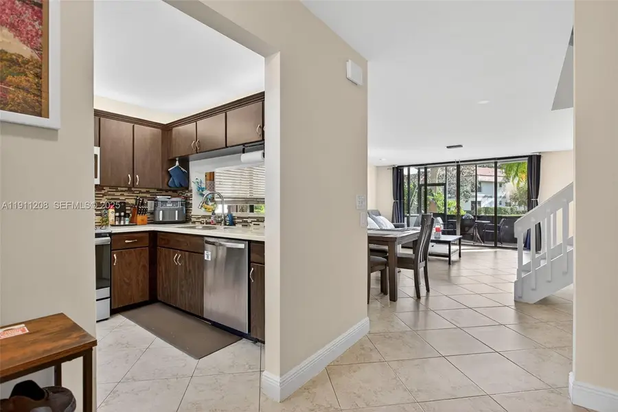 4588 Carambola Cir S #27219, Coconut Creek, FL 33066 - Image #2
