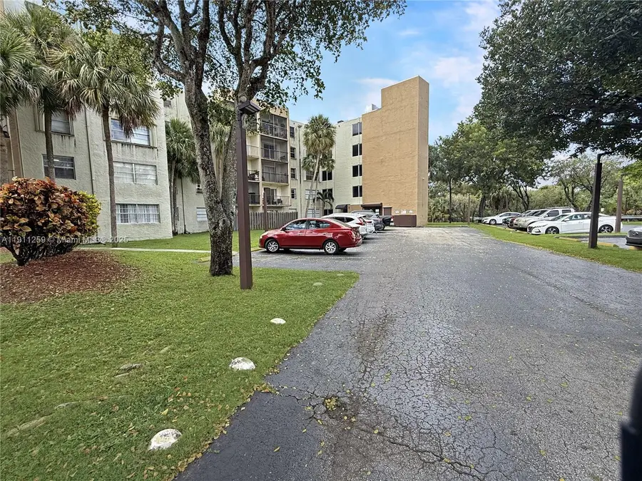 14250 SW 62nd St #402, Miami, FL 33183 - Image #2