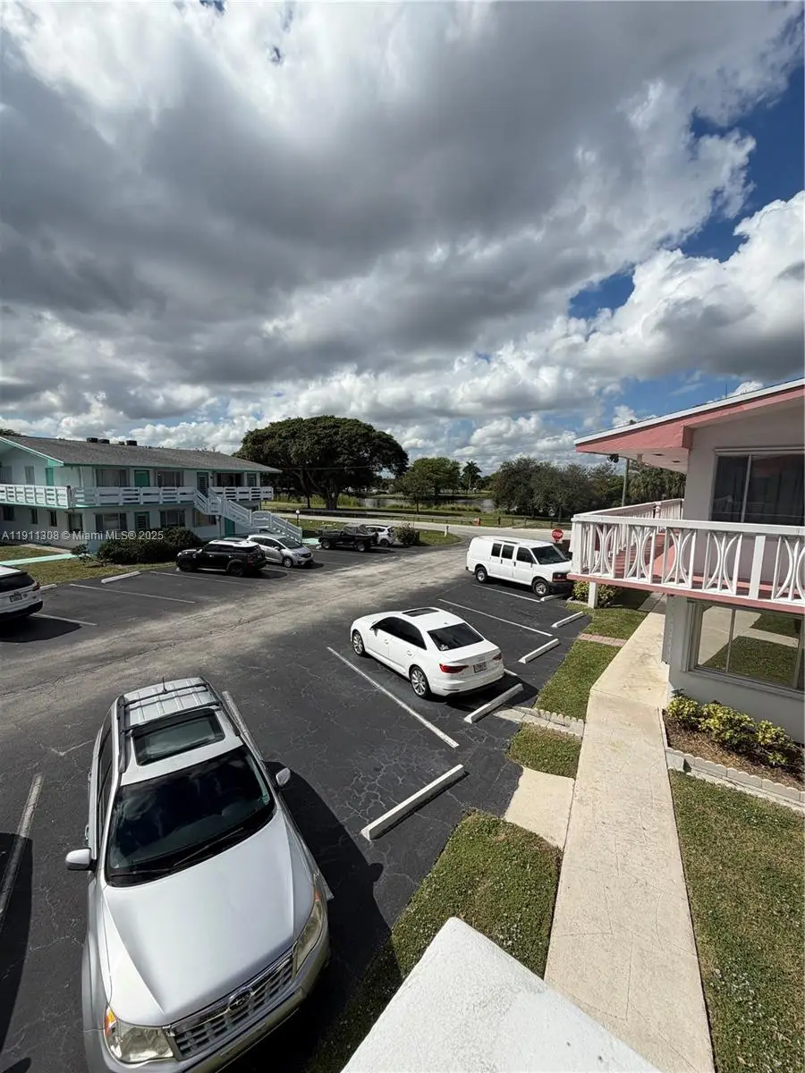 2286 Lake Osborne Dr #16, Lake Worth, FL 33461 - Image #3