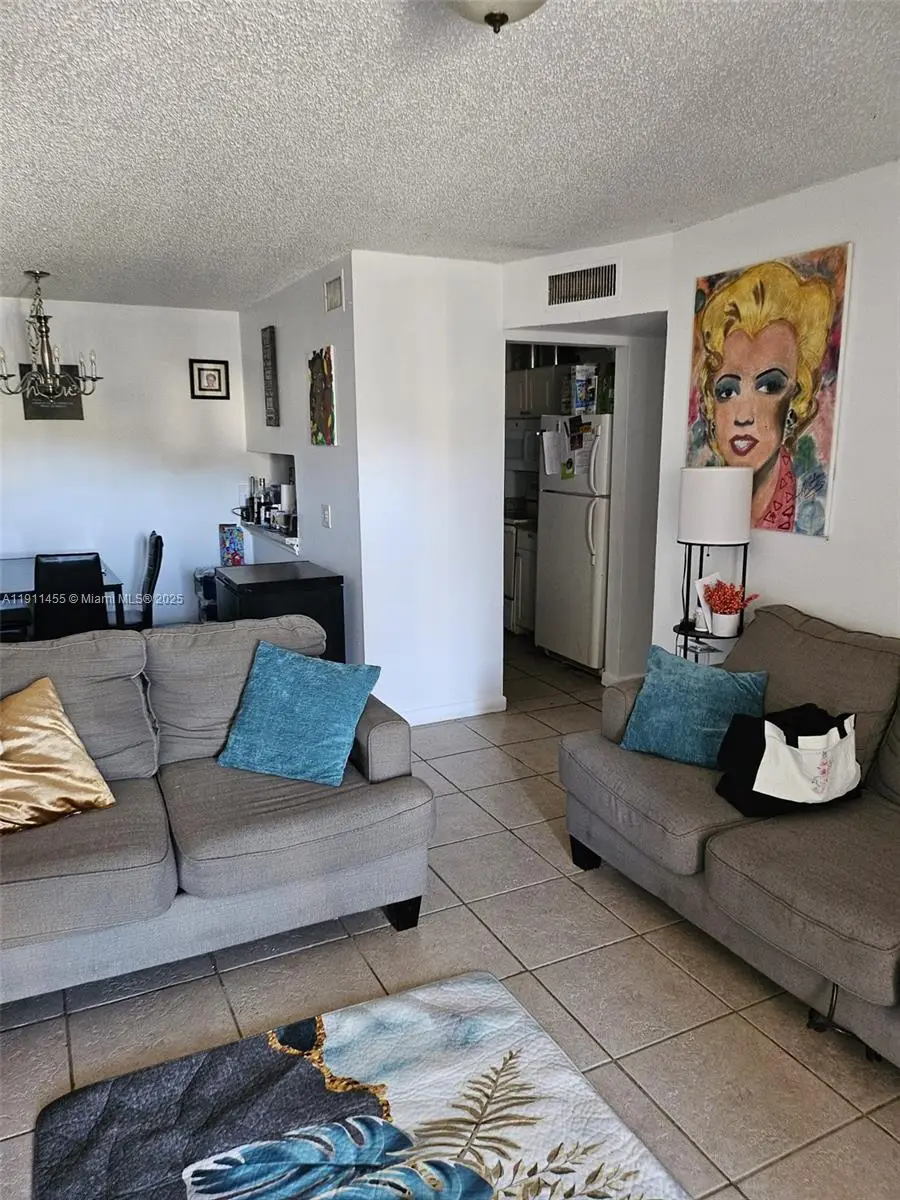 1838 Abbey Rd #208, West Palm Beach, FL 33415 - Image #1