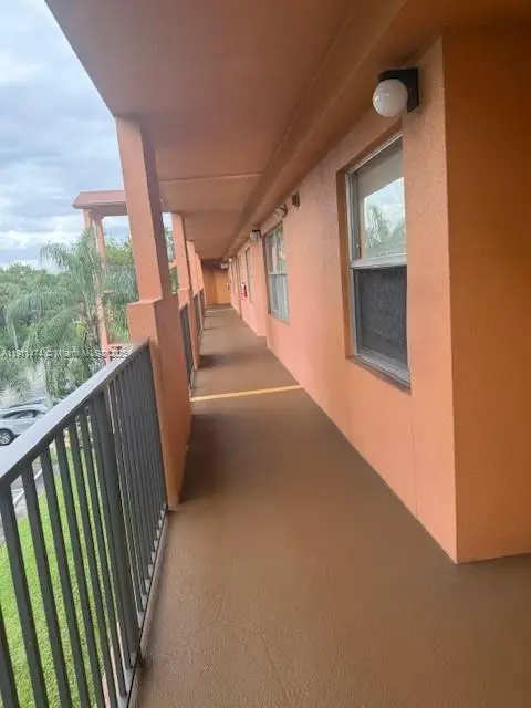 601 SW 142nd Ave #304Q, Pembroke Pines, FL 33027 - Image #2